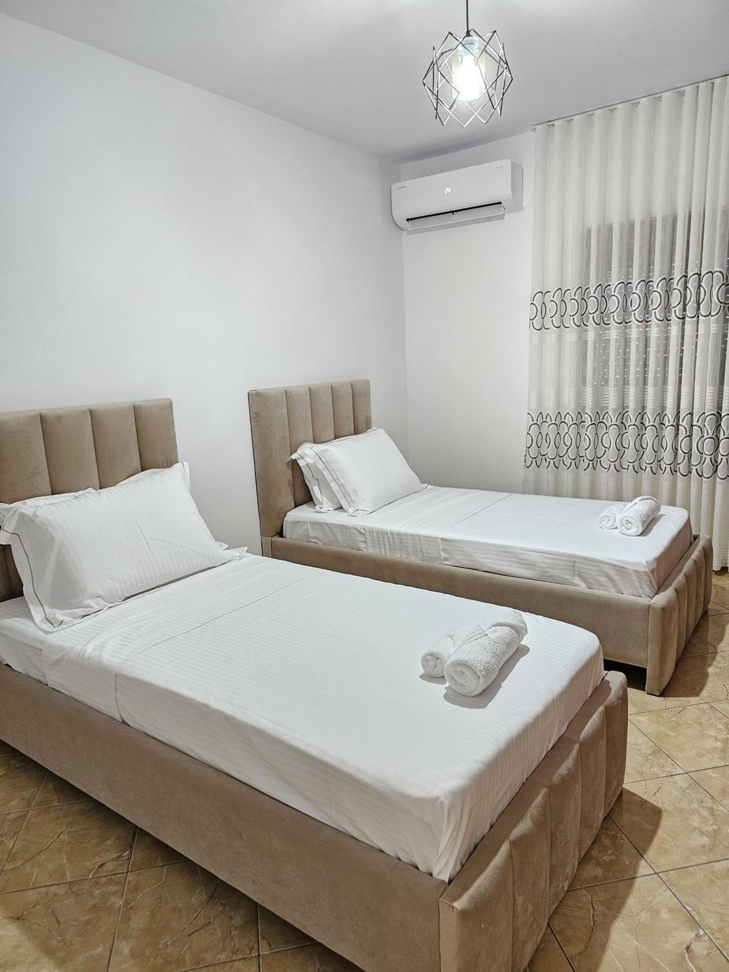 Diana'S Apartment Μπεράτ Εξωτερικό φωτογραφία