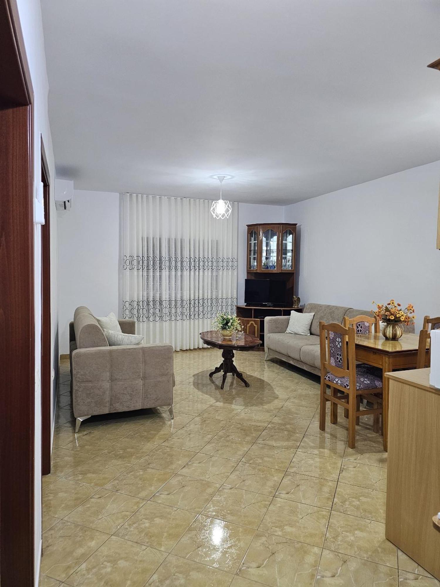 Diana'S Apartment Μπεράτ Εξωτερικό φωτογραφία